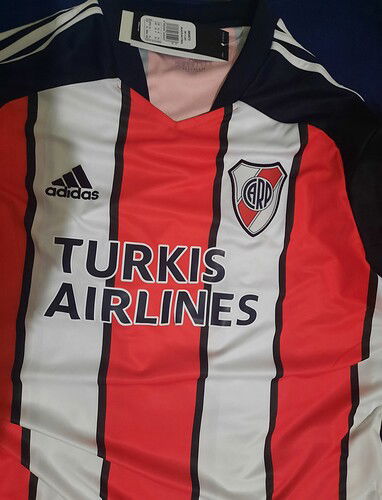 river tricolor