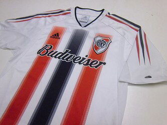 camiseta-alt-tricolor-river-plate-2004-adidas-D_NQ_NP_378111-MLA20482399313_112015-F