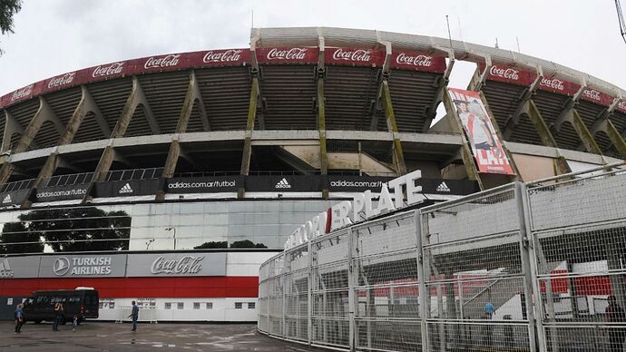 river-monumental-150320-926863