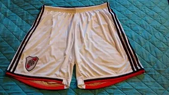 short-adidas-river-plate-blanco-2015-nuevooriginal-D_NQ_NP_854321-MLA20759669597_062016-F