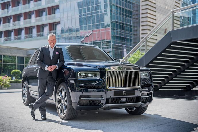 torsten-muller-otvos-chief-executive-officer-rolls-royce-motor-cars-with-rolls-royce-cullinan-lead-1578502720