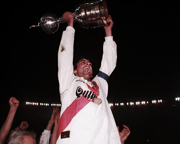 FrancescoliCampeonLibertadores96