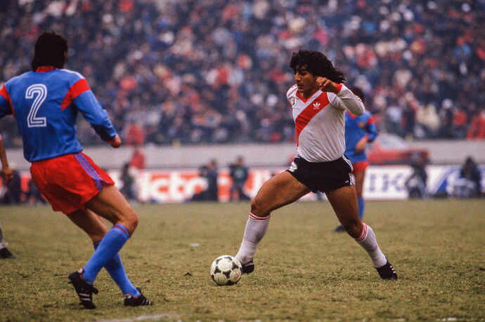 Juan Gilberto Funes - River Plate Final Intercontinental 1986