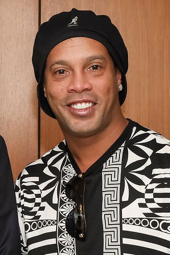 Ronaldinho_in_2019