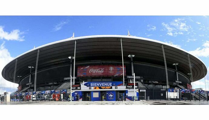 le-stade-de-france-bientot-mis-en-vente-par-l-etat-1542735400