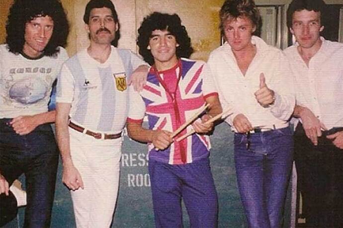 queen-maradona