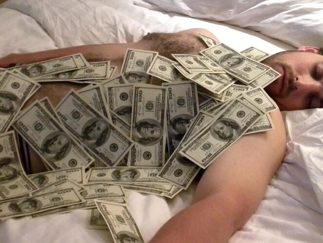 money-sleep_orig-883x666