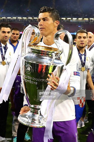 gettyimages-692110272-1024x1024
