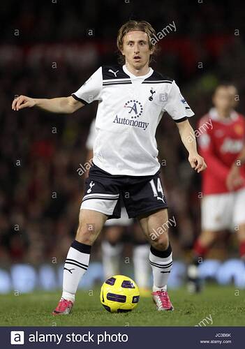 luka-modric-tottenham-hotspur-fc-old-trafford-manchester-inglaterra-el-30-de-octubre-de-2010-jc3b6k