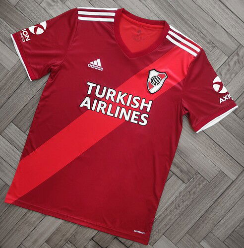 review-camiseta-alternativa-adidas-river-plate-2020-2021-1
