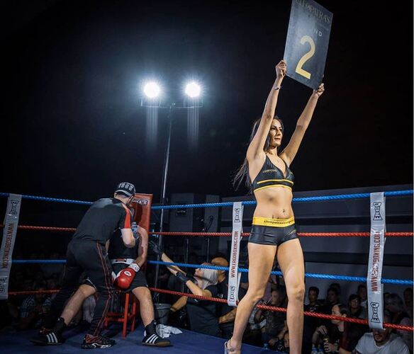 boxing-ring-girls