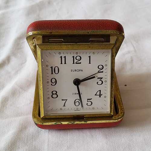 Reloj-despertador-de-viaje-Europa-principal