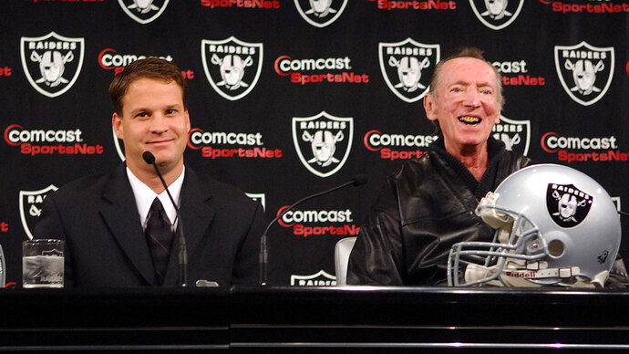 010217-kiffin-raiders-pi