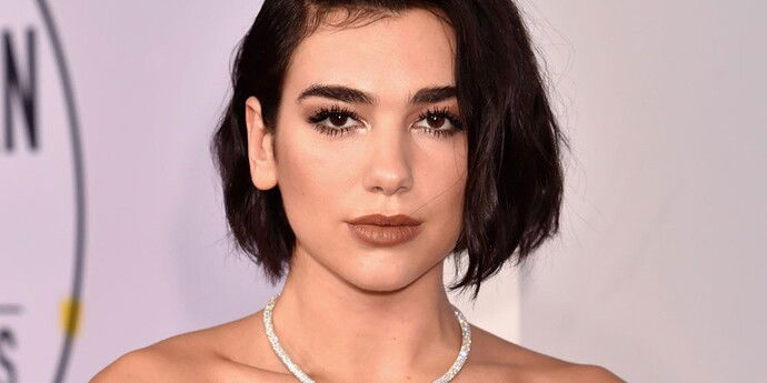 00-social-dua-lipa-amas.jpg_759710130