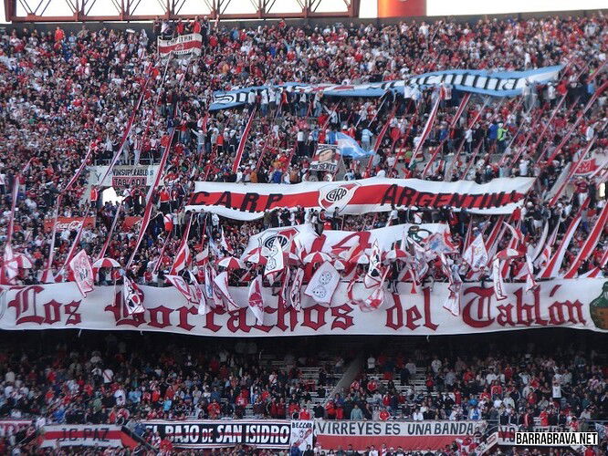 los-borrachos-del-tablon-river-plate-124-115000-barrabrava-net