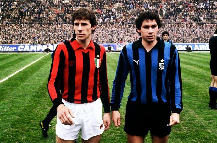 imagen-de-los-hermanos-baresi--franco-y-beppe--en-un-derbi-entre-milan-e-inter--corrieredellasera