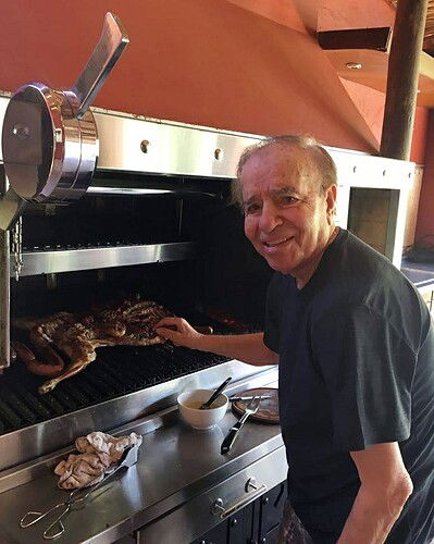 Carlos-Menem-asado-en-La-Rioja-SF