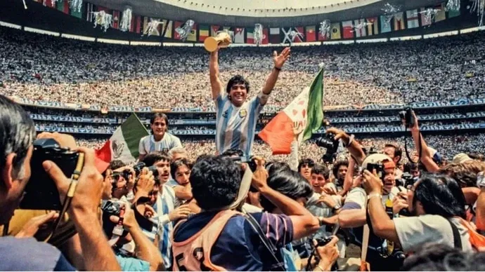 diego-maradona-mexico-1986