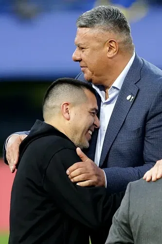 riquelme-tapia_w862