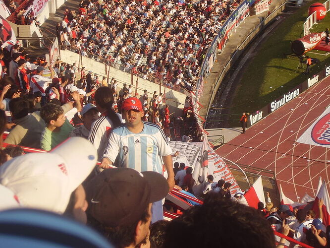 Hinchada_QUI_AP06_27