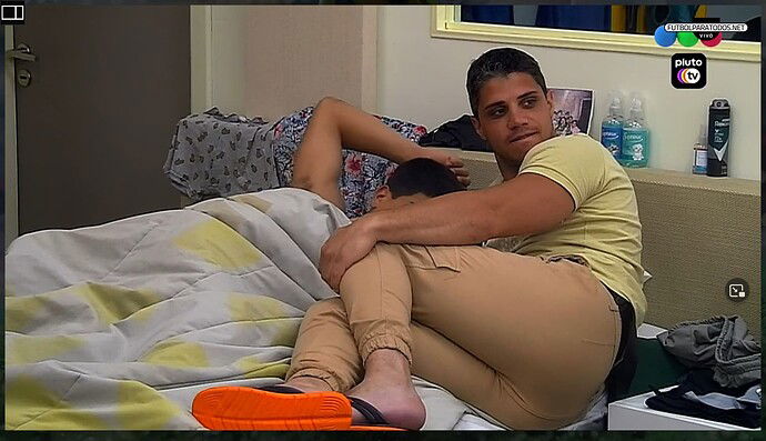 Screenshot 2022-11-08 at 00-28-44 Gran Hermano 24 horas en vivo