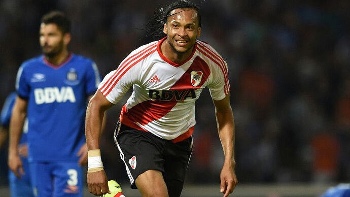 arturo-mina-gol-a-talleres_862x485