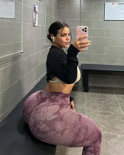 imagine-a-facesitting-from-her-in-sweaty-leggings-v0-6jzruy6iv3mb1