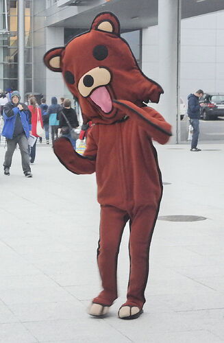 1200px-Pyrkon_2017_Pedobear