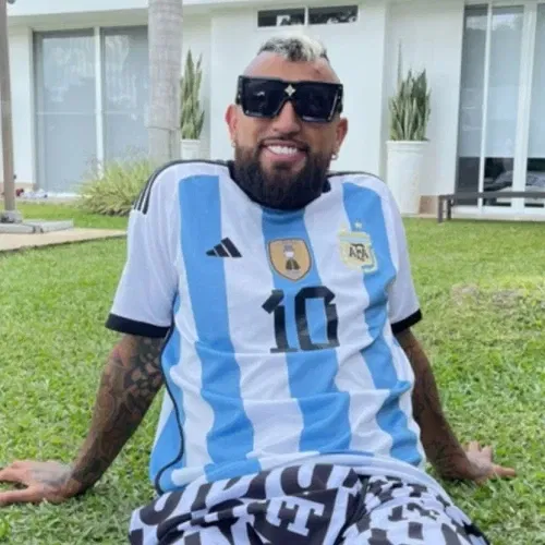 a-arturo-vidal-le-llovieron-las-criticas-tras-festejar-el-triunfo-argentino-1475780