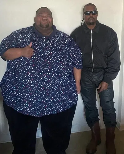 dave-and-ye-meet-v0-q0mrtdk8le7f1