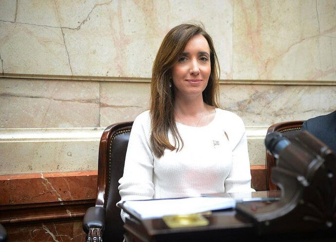 victoria-villarruel-998x720