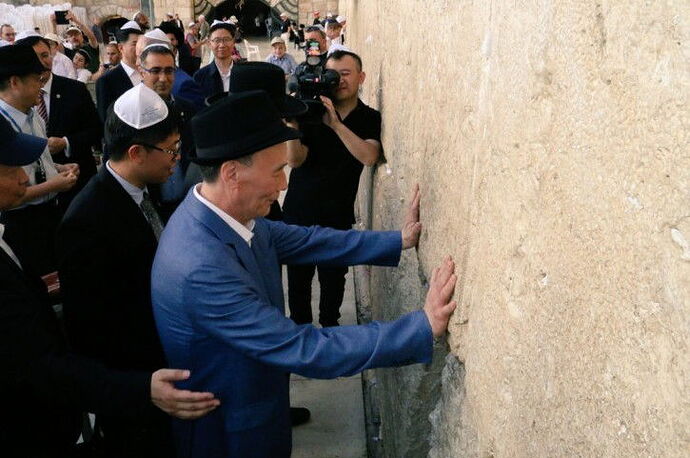 DqIEO2PWkAAgVnC-725x482