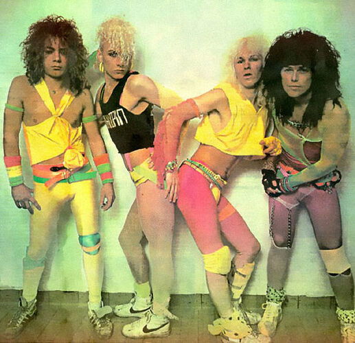 awkward-metal-band-photos-5-5c5423b136aac__605