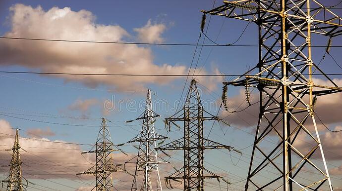 poste-de-alta-tensión-torres-electricidad-sobre-fondo-cielo-torre-acero-eléctrico-sostenibilidad-la-energía-verde-y-concepto-