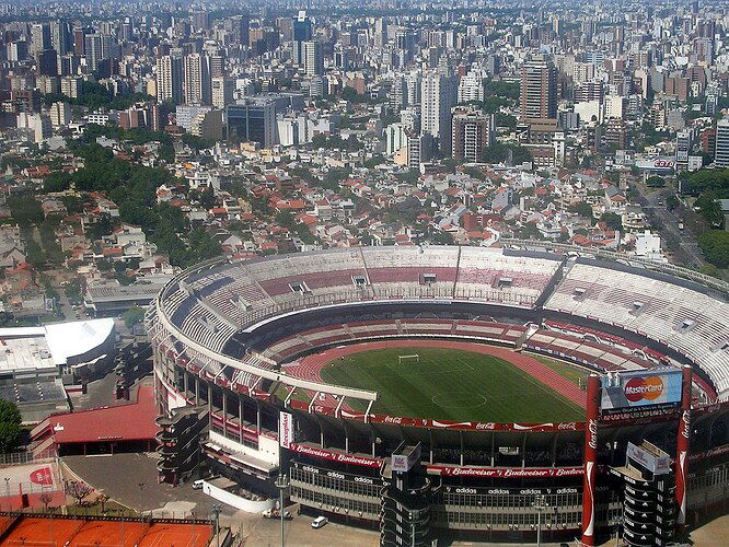 1280px-002.Buenos_Aires_desde_el_cielo_(Estadio_de_River)