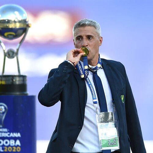 hernan_crespo_copa_sudamericana_campeon_defensa_y_justicia.jpg_1835877537