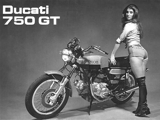 girl-hotpants-55-ducati-750