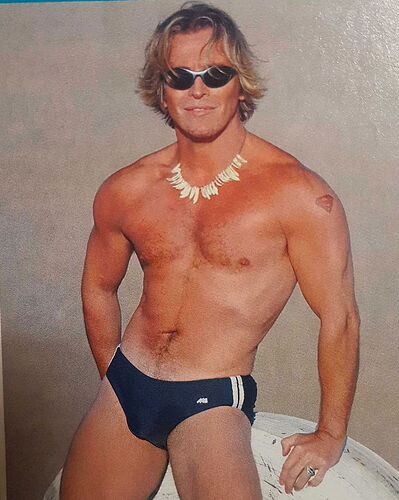 D8QnyKRXYAEqpRv.jpg_large