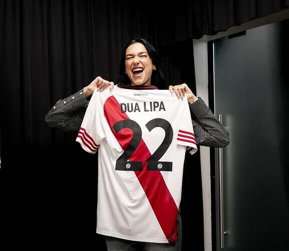 SaveClip.App_565569102_18535428709012274_4920244135273133126_n