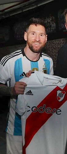 messi-brito-river