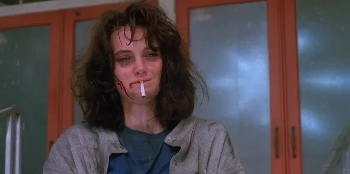 Veronica-Sawyer-after-the-explosion-in-Heathers-Cropped