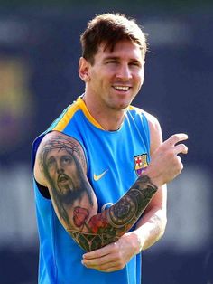 d445d482357c3a66a71d40f8b4383043--top-tattoos-messi-