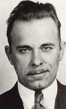 220px-John_Dillinger_mug_shot