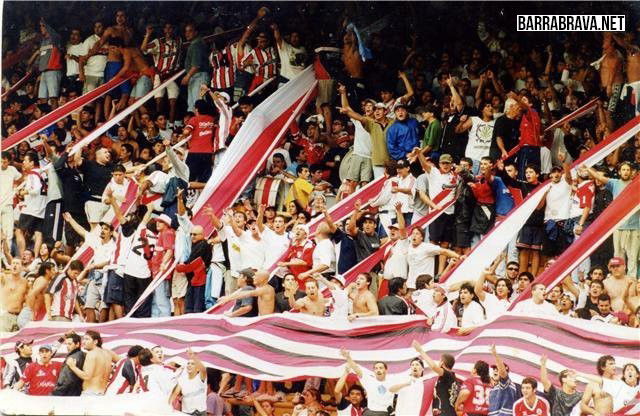 los-borrachos-del-tablon-river-plate-95-114415-barrabrava-net