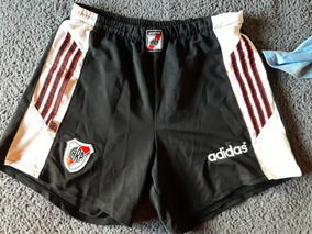 short-river-plate-199697-original-de-epoca-adidas-D_NQ_NP_757312-MLA32712750496_102019-Q