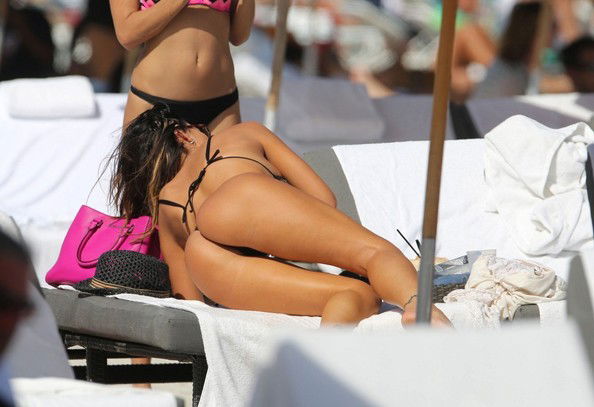 Karina+Jelinek+Karina+Jelinek+Kicks+Back+Beach+6SqTfaRgpdPl