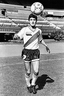 220px-Ariel_Ortega_1991
