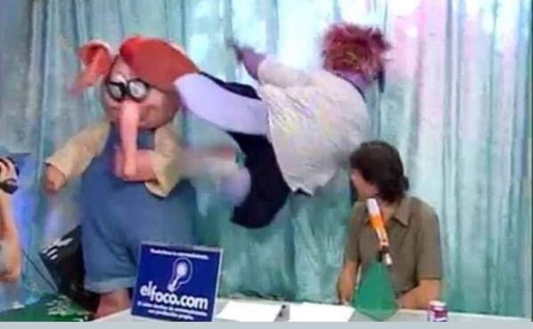 EpKm0N_XcAQapGK