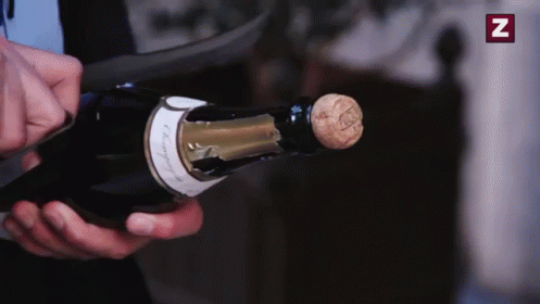 opening-champagne-using-knife-jf306bra0mwwmszd