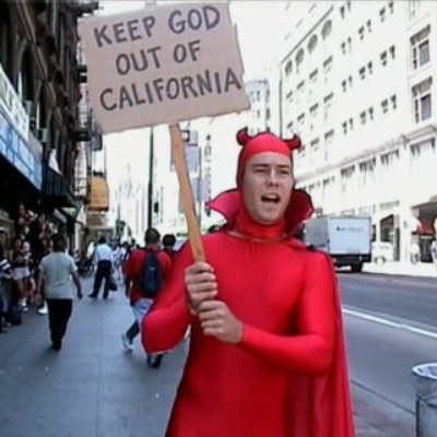 Screenshot 2024-08-12 at 01-37-39 Mocking-the-sacred-In-the-fourth-episode-of-season-one-of-Jackass-Chris-Pontius-walks_Q320.jpg (Imagen JPEG 320 × 320 pixels)